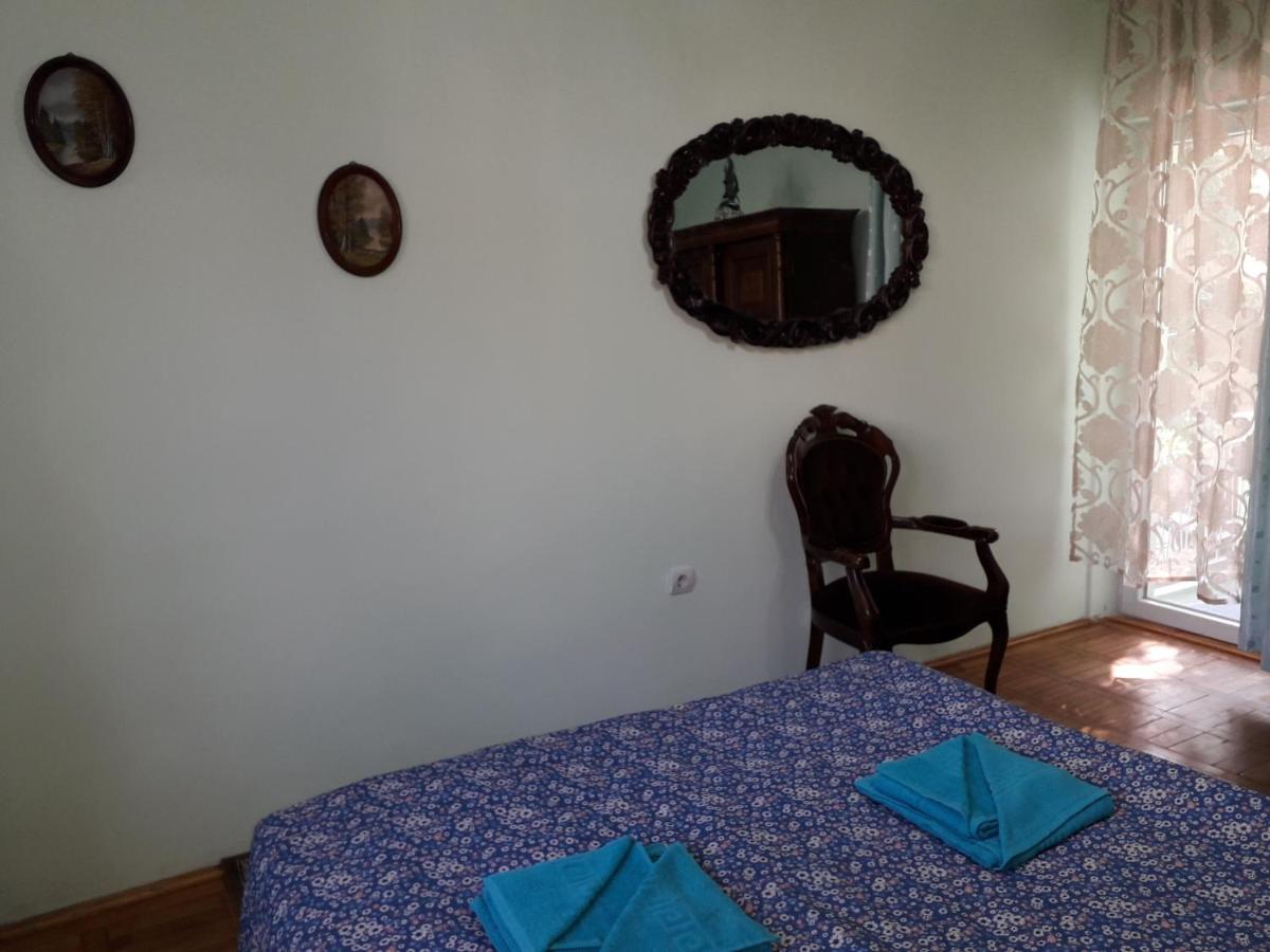 Cozy, Central 1-Bedroom Apartment In Timisoara, Romania Esterno foto